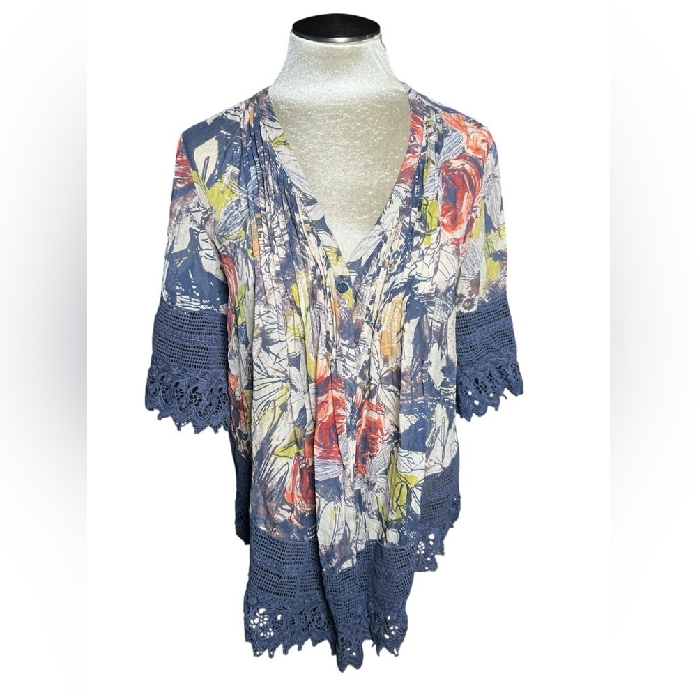 Coldwater Creek Blue Floral Blouse cover  with Crochet Detail 100% Silk PL